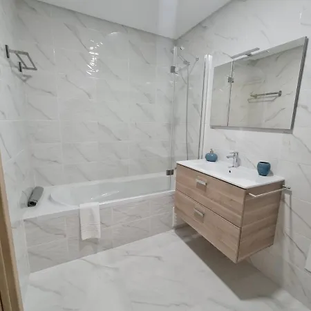 By The Sea - Premium Appartement